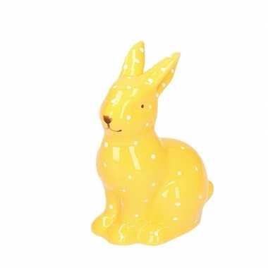 Pasen geel paashaas dierenbeeldje 10 cm