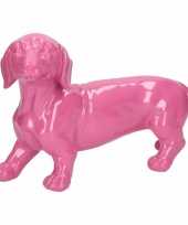 Dierenbeeld teckel hond roze 29 cm